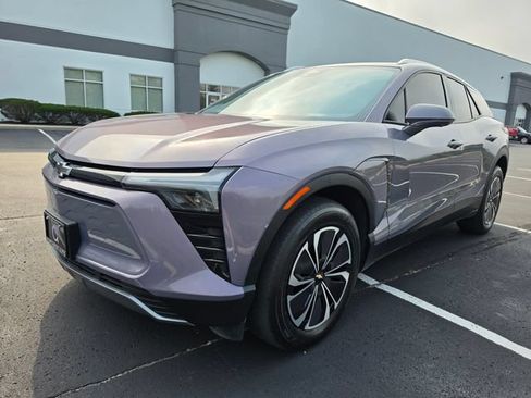 Used 2024 Chevrolet Blazer EV LT AWD/4WD image 11
