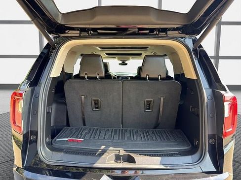 Used 2023 GMC Acadia Denali w/ Black Diamond Edition AWD/4WD image 12