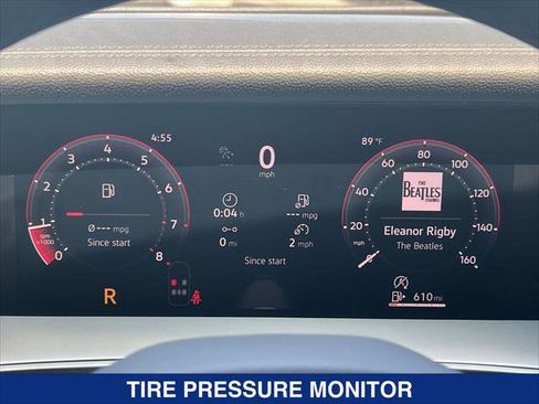 New 2026 Volkswagen Tiguan SE R-Line FWD image 10