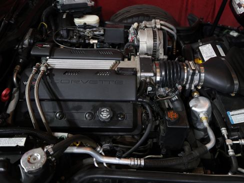 Used 1996 Chevrolet Corvette Convertible image 27