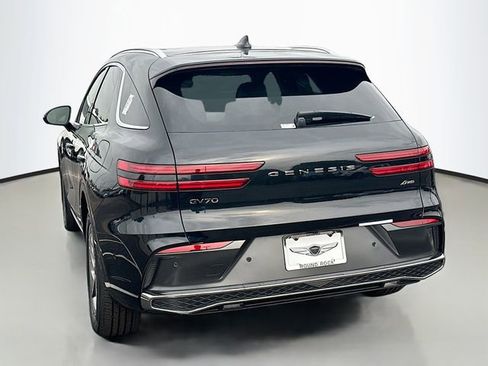 Certified 2026 Genesis GV70 2.5T Advanced image 22