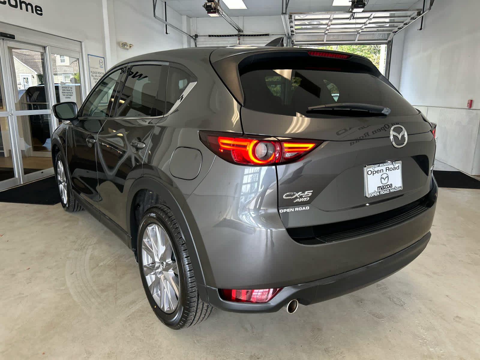 Used 2019 MAZDA CX-5 Grand Touring w/ GT Premium Package AWD/4WD image 4