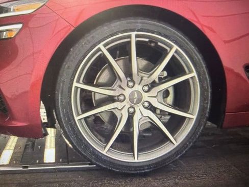 Used 2023 Genesis G70 2.0T image 7