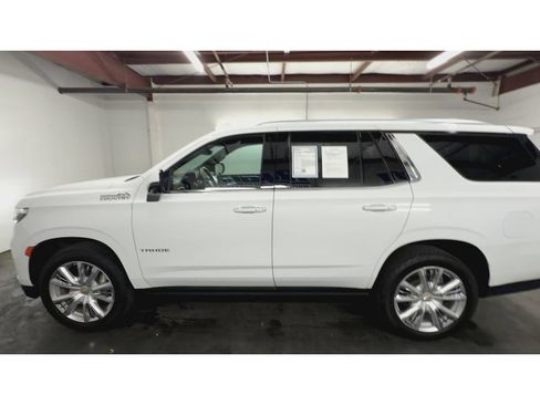 Certified 2023 Chevrolet Tahoe High Country AWD/4WD image 5