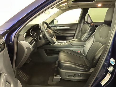 Used 2023 INFINITI QX60 Pure AWD/4WD image 11