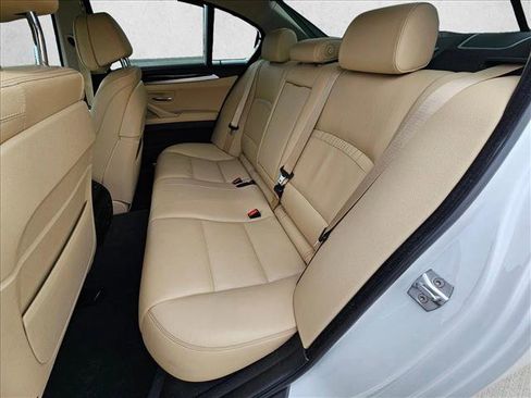 Used 2016 BMW 528i Sedan RWD image 18