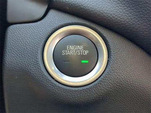 Used 2024 Chevrolet Equinox LT image 33