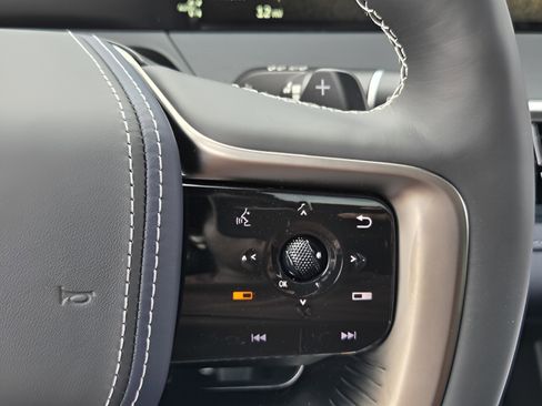 New 2026 INFINITI QX80 4WD image 19