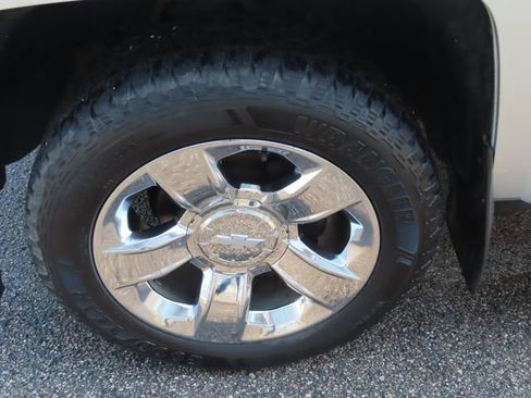 Used 2018 Chevrolet Silverado 1500 LTZ w/ Sport Package AWD/4WD image 19