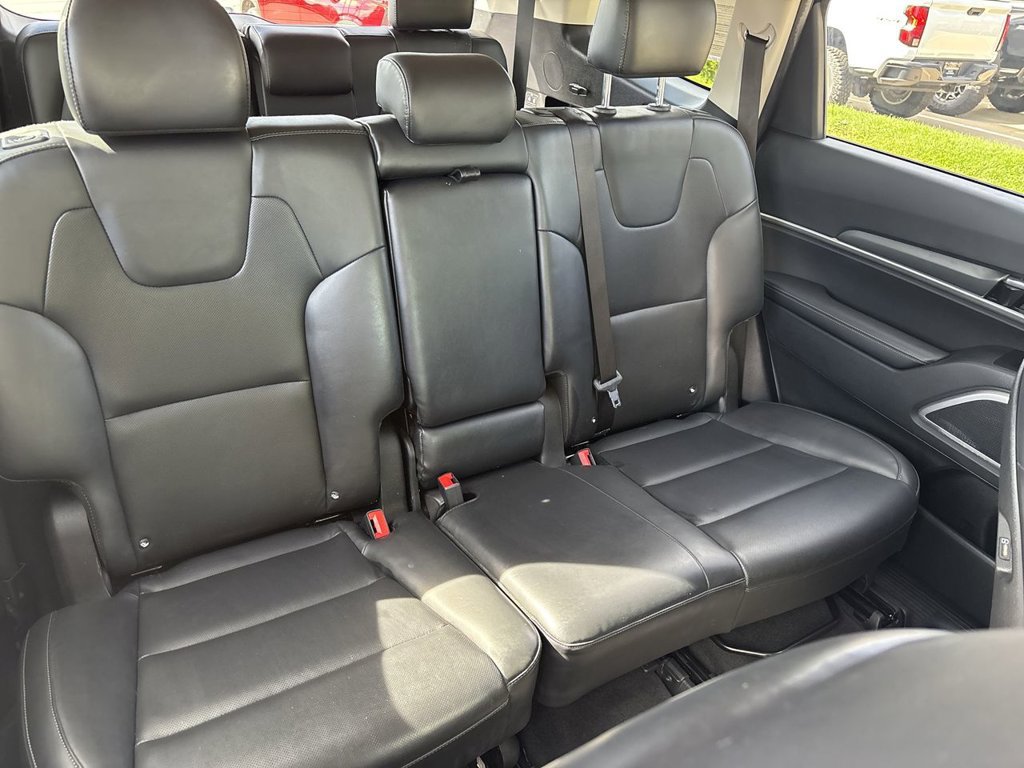 Used 2022 Kia Telluride LX AWD/4WD image 32