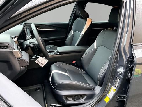 Certified 2026 Toyota Camry SE FWD image 8