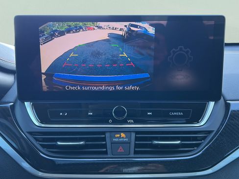Used 2023 Nissan Altima 2.5 SR w/ SR Premium Package FWD image 21