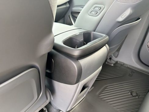 New 2026 Kia EV9 Wind image 24