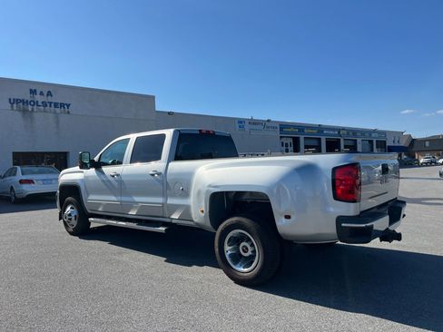Used 2015 GMC Sierra 3500 SLE w/ SLE Preferred Package image 4