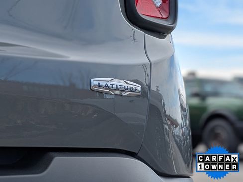 Used 2021 Jeep Renegade Latitude w/ Convenience Group image 12