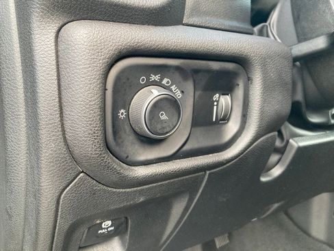 Used 2024 RAM 1500 Laramie AWD/4WD image 13