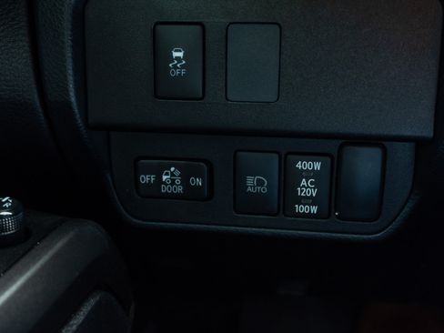 Used 2020 Toyota Tacoma TRD Sport w/ Technology Package RWD image 27