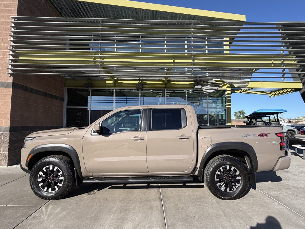 Used 2024 Nissan Frontier PRO-4X w/ Off-Road Protection Package AWD/4WD image 7
