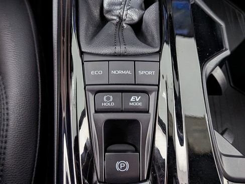 Certified 2025 Toyota Camry XSE FWD image 41