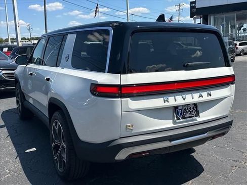 Used 2023 Rivian R1S Adventure AWD/4WD image 8