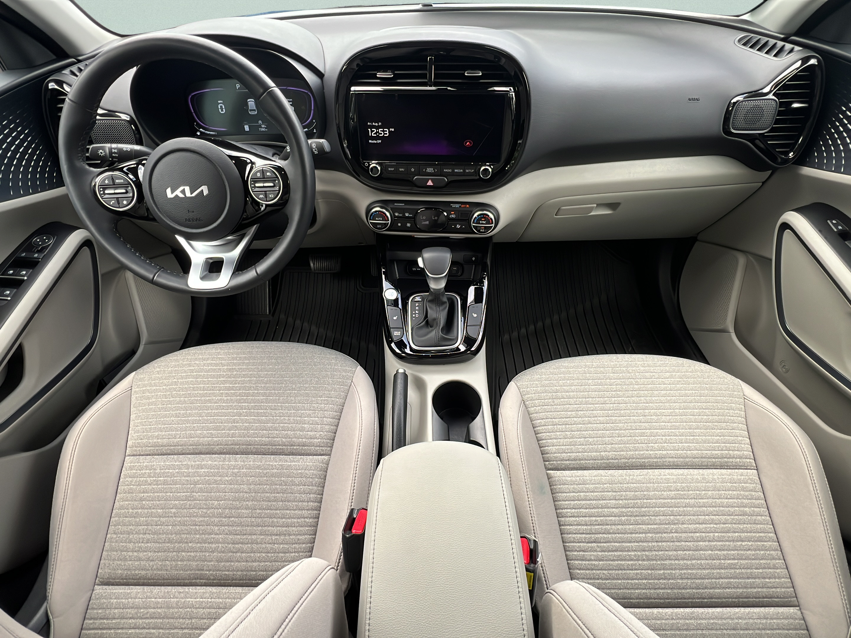 Certified 2025 Kia Soul EX FWD image 14