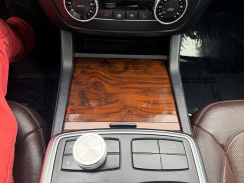 Used 2015 Mercedes-Benz GL 450 4MATIC image 23