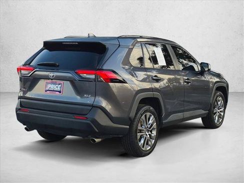 Used 2023 Toyota RAV4 XLE Premium FWD image 5