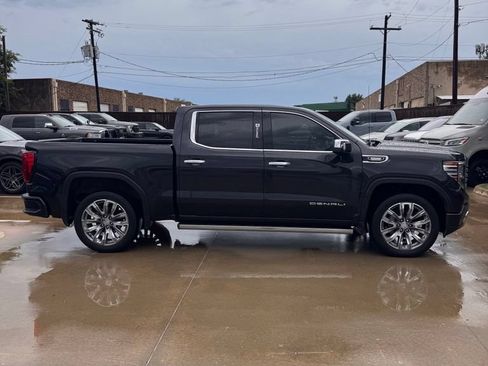 Used 2023 GMC Sierra 1500 Denali w/ Denali Reserve Package AWD/4WD image 9