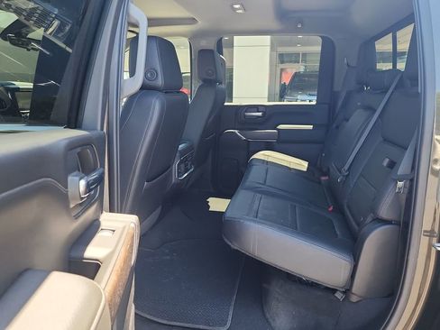 Certified 2023 GMC Sierra 2500 Denali w/ Denali Ultimate Package AWD/4WD image 25