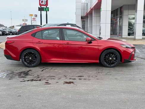 Certified 2025 Toyota Camry SE image 2