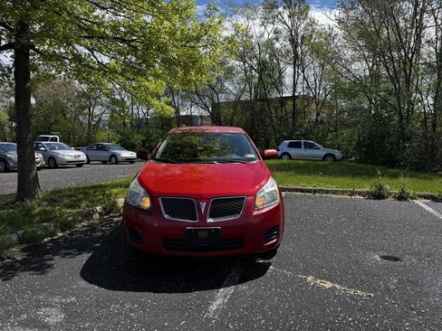 Used 2009 Pontiac Vibe w/ Preferred Package image 3