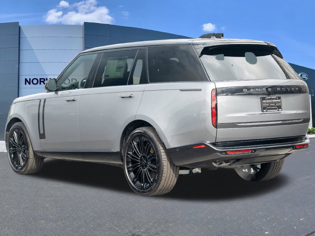 New 2026 Land Rover Range Rover Long Wheelbase SE AWD/4WD image 6