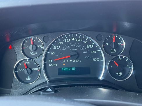 Used 2024 GMC Savana 2500 w/ Driver Convenience Package RWD image 20