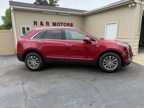 Used 2019 Cadillac XT5 Luxury AWD/4WD image 2