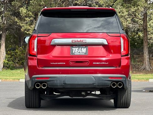 Used 2021 GMC Yukon Denali w/ Denali Premium Package image 5