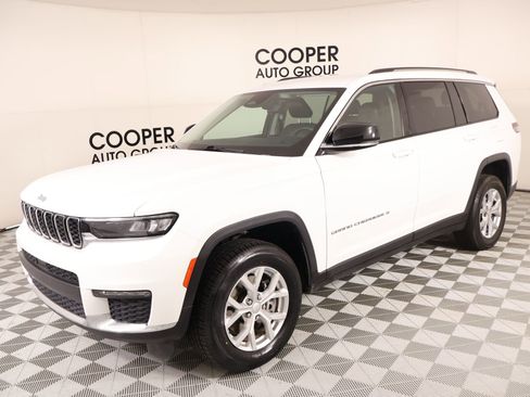 Used 2023 Jeep Grand Cherokee L Limited RWD image 11