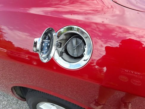 Used 2009 Dodge Challenger R/T RWD image 13