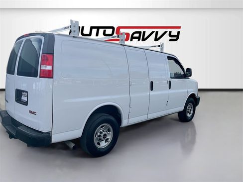 Used 2023 GMC Savana 2500 w/ Driver Convenience Package image 7