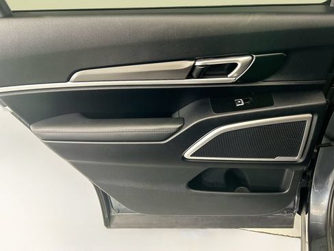 Used 2024 Kia Telluride S FWD image 25