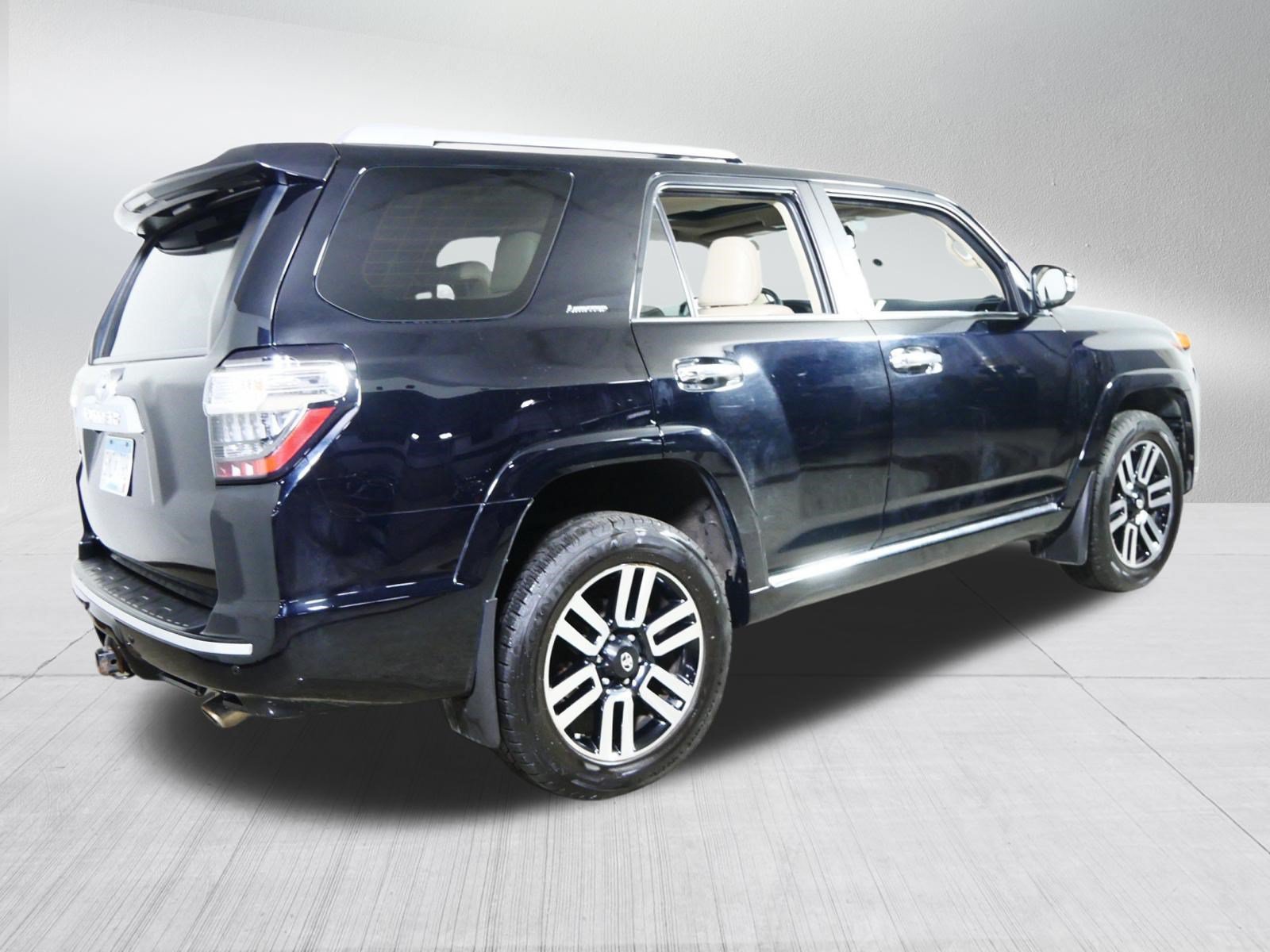 Used 2018 Toyota 4Runner Limited AWD/4WD image 7