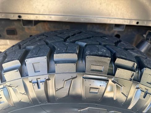 Used 2018 Ford F150 XLT w/ Equipment Group 302A Luxury AWD/4WD image 36
