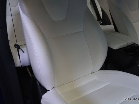 Used 2019 Tesla Model X 100D image 16