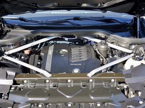 Used 2021 BMW X5 xDrive40i w/ Convenience Package image 24