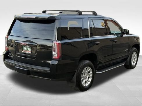 Used 2017 GMC Yukon SLT image 6
