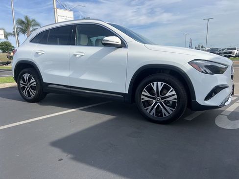 Used 2025 Mercedes-Benz GLA 250 4MATIC image 10