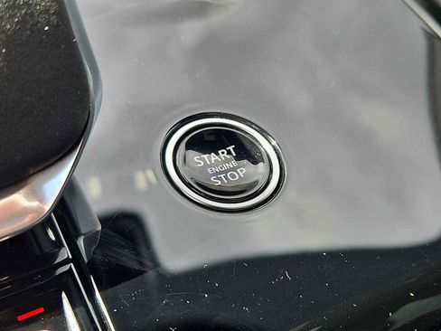 Used 2025 Land Rover Range Rover Sport Dynamic SE AWD/4WD image 24