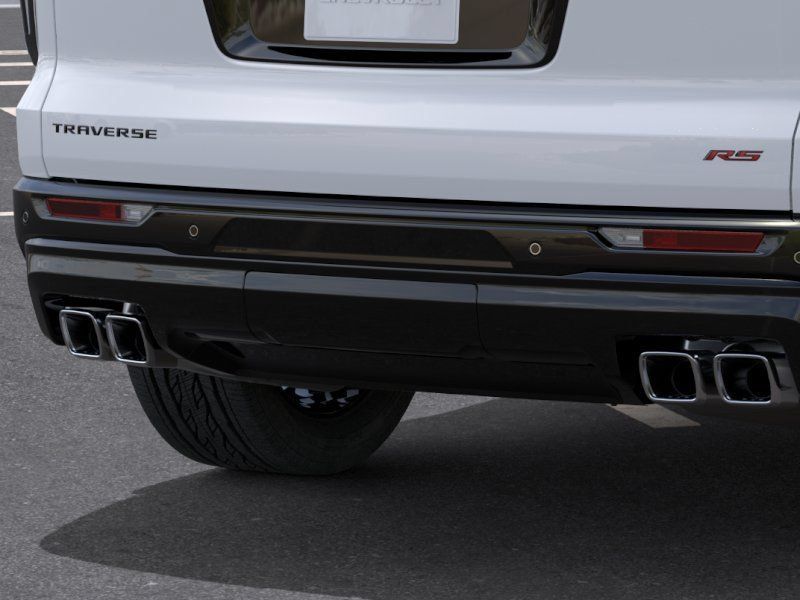 New 2026 Chevrolet Traverse RS w/ LPO, Floor Liner Package FWD image 14