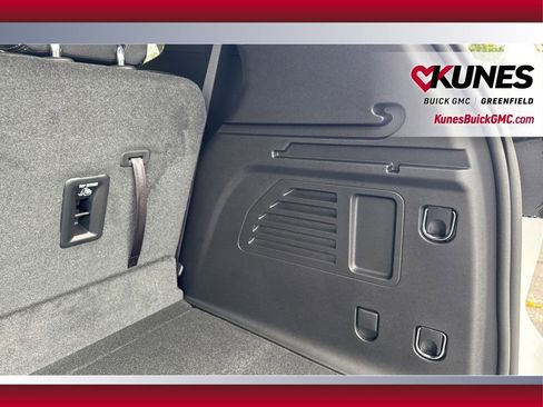 New 2026 Buick Enclave Sport Touring w/ LPO, Floor Liner Package AWD/4WD image 46