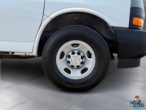 Used 2023 Chevrolet Express 2500 WT w/ Driver Convenience Package image 8