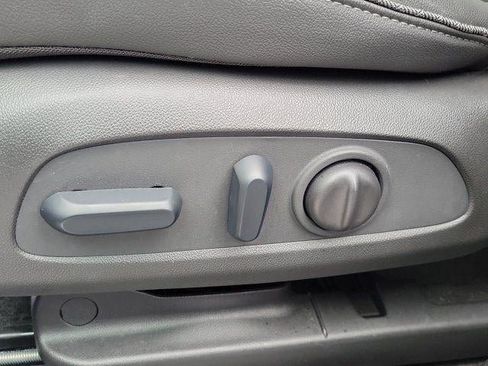 Used 2023 Buick Encore GX Select w/ Sport Touring Package FWD image 10